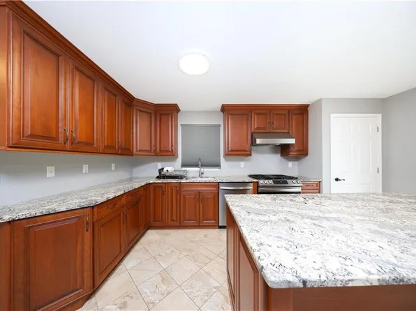 74 Sumner Avenue image 10 of 28