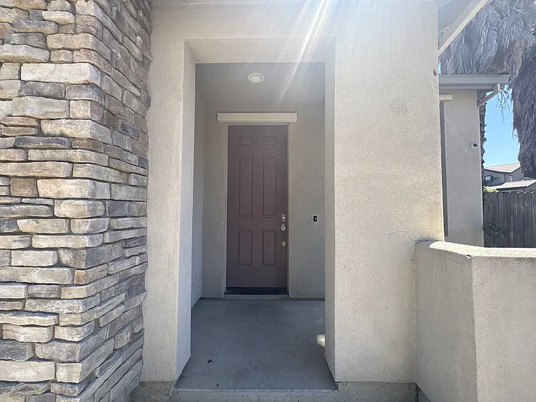 1362 Snake Creek Dr — Photo 2