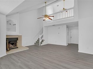 517 Mary Robert Ln, Newport News, VA 23608