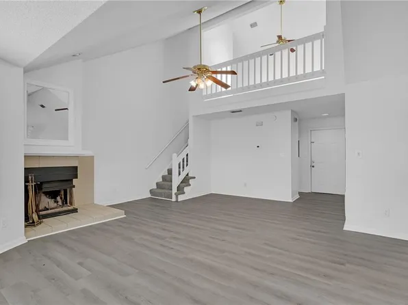 517 Mary Robert Ln, Newport News, VA 23608