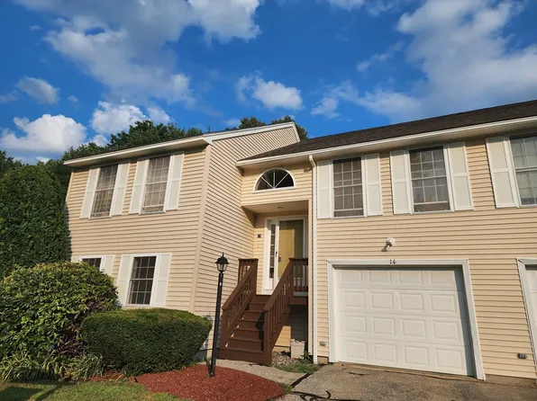 7 Patriot Dr #14, East Hampstead, NH 03826