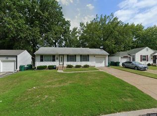 1223 Darr Dr, Saint Louis, MO 63137