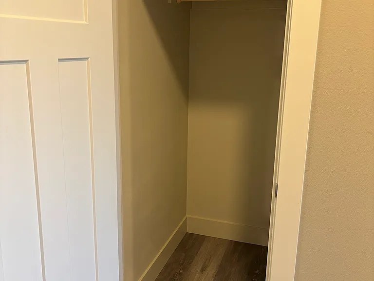Seven Oaks Luxury Duplexes — Photo 58