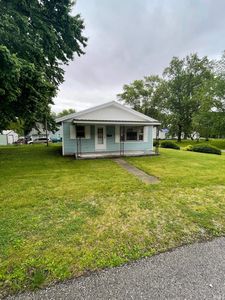 109 S 3rd St, Edwardsport, IN, 47528