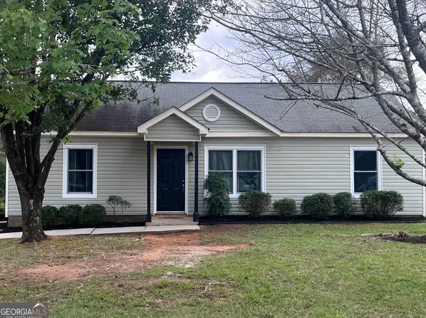 31 Oak St, Newnan, GA 30263