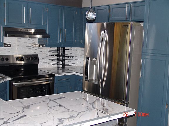 3rd image of 1001 N Pasadena St Unit 191