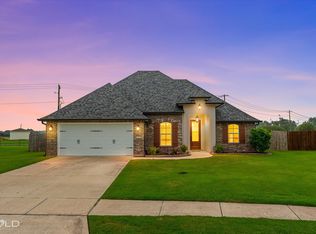 2389 Tallgrass Cir, Bossier City, LA 71111