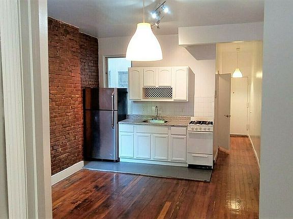 2nd image of 629 Wilson Ave #B3