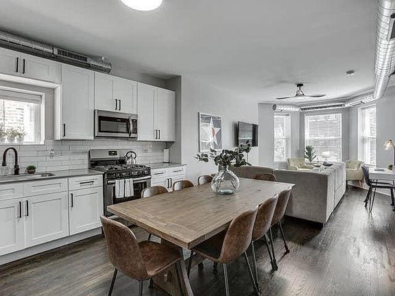 3rd image of 1610 W Waveland Ave #2