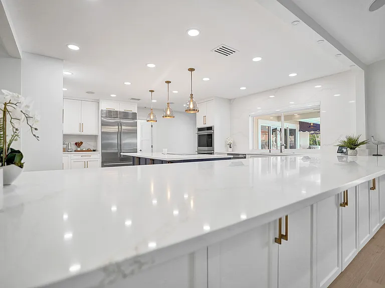 885 Nafa Dr — Photo 37