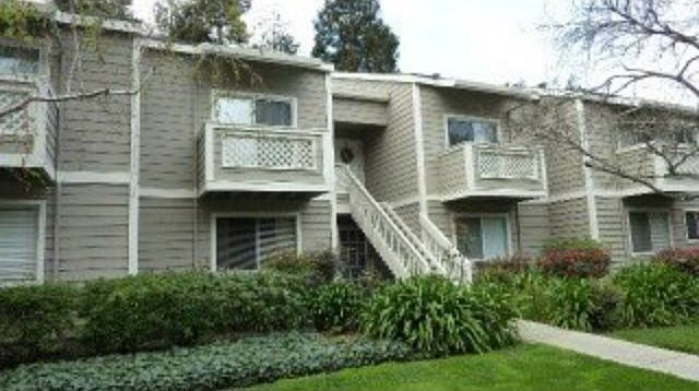 1st image of 1490 Four Oaks Cir