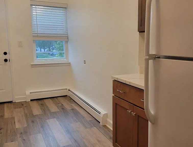 1725 Howard Ave #201 — Photo 12