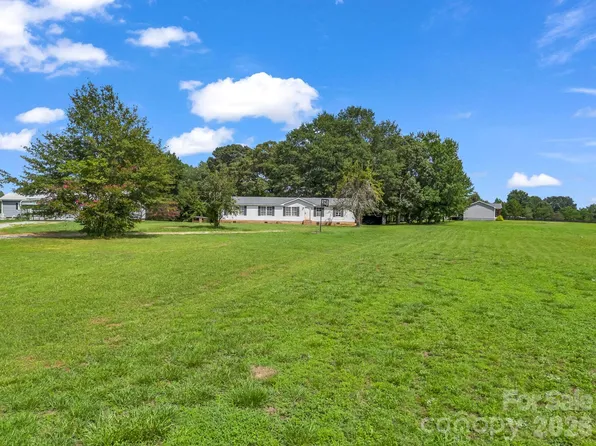3204 Frank Grigg Dr, Shelby, NC 28150