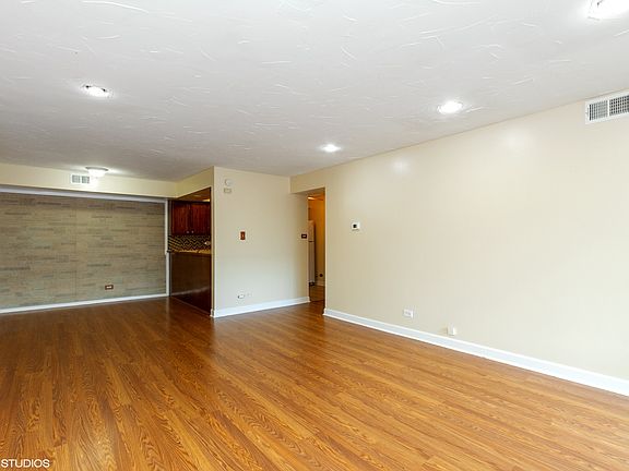 3rd image of 7509 175th St APT 234