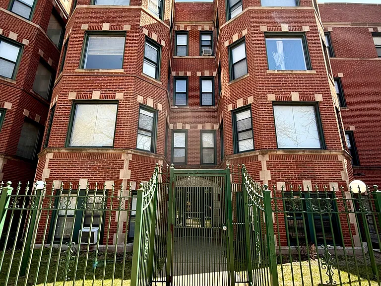 6913 S Paxton Ave #3 — Photo 12
