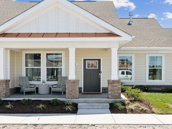2150 Edwin Dr, Chesapeake, VA 23322