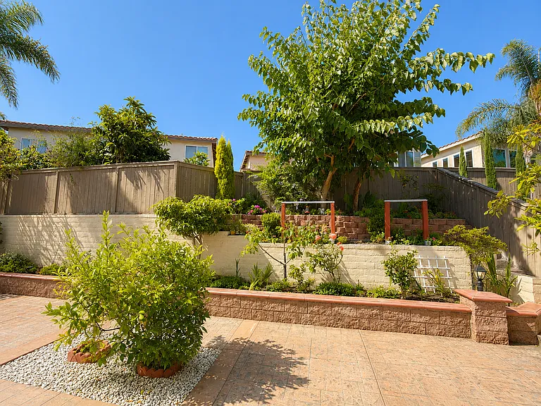 3574 Torrey View Ct — Photo 35