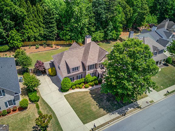 3rd image of 4155 Cami Way