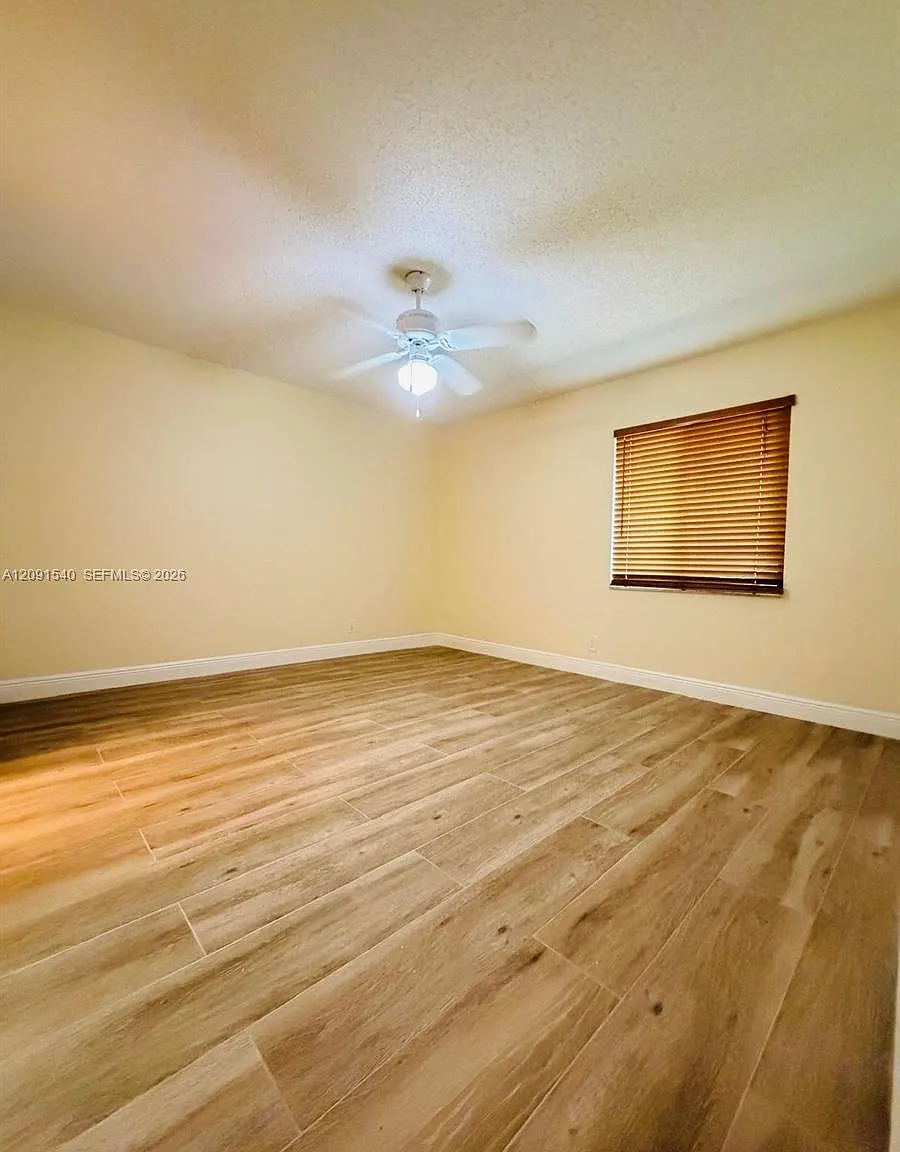 Environment I Condo — Photo 4