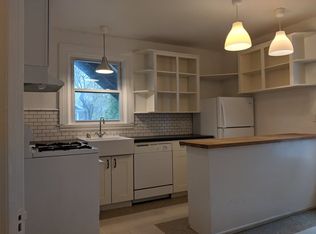 706 Hawthorne St NE UNIT 2, Grand Rapids, MI 49503