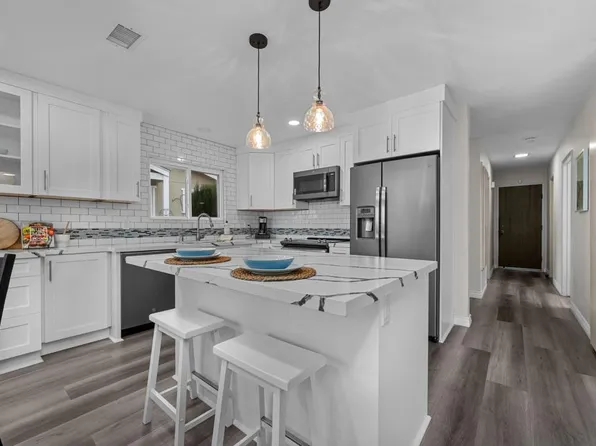 4302 Dowitcher Way, Oceanside, CA 92057