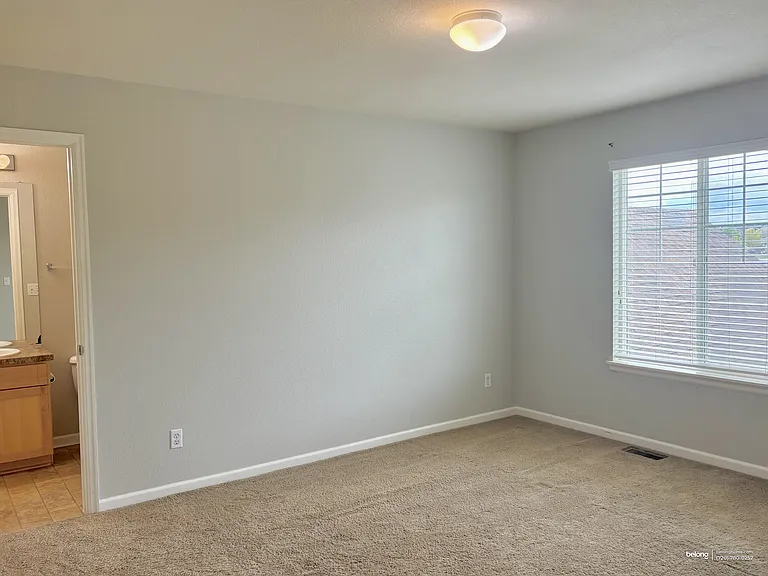 13830 Dexter St — Photo 8