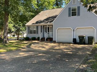 203 Lynns Way, Yorktown, VA 23692