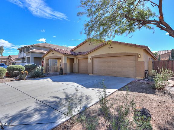 3rd image of 36405 W VELAZQUEZ Drive