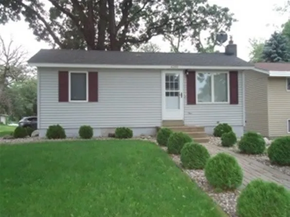 4260 Grainwood Cir NE, Prior Lake, MN 55372