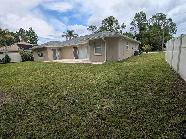22 Pebble Beach Dr — Photo 49
