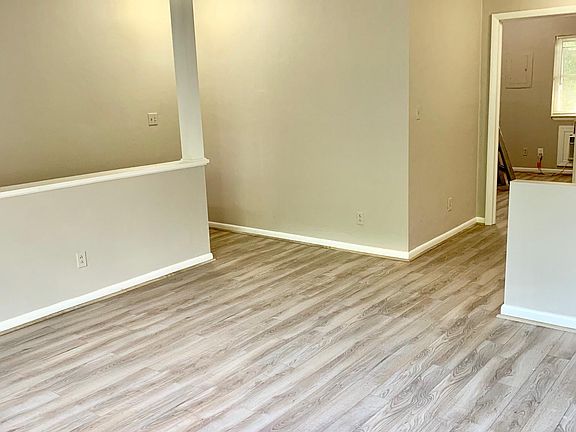 5th image of 925 Baldwin Ave APT 6