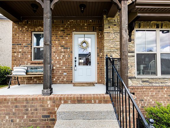 5th image of 7632 Kemberton Dr E