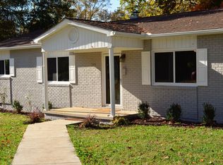 144 Oakhurst Dr, Mooresville, NC 28115