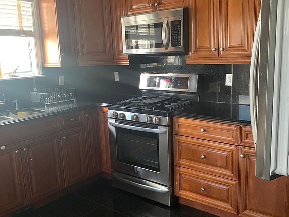 5th image of 64 Laconia Ave