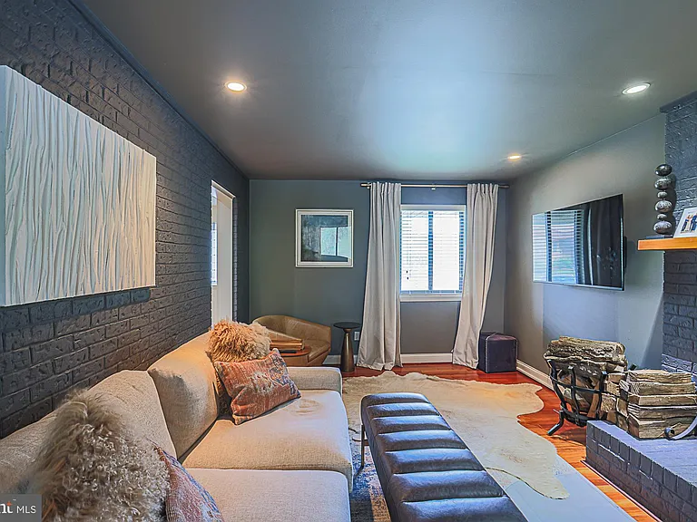 400 Five Farms Ln — Photo 29