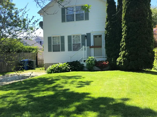 63 1/2 Houston Ave, Newport, RI 02840