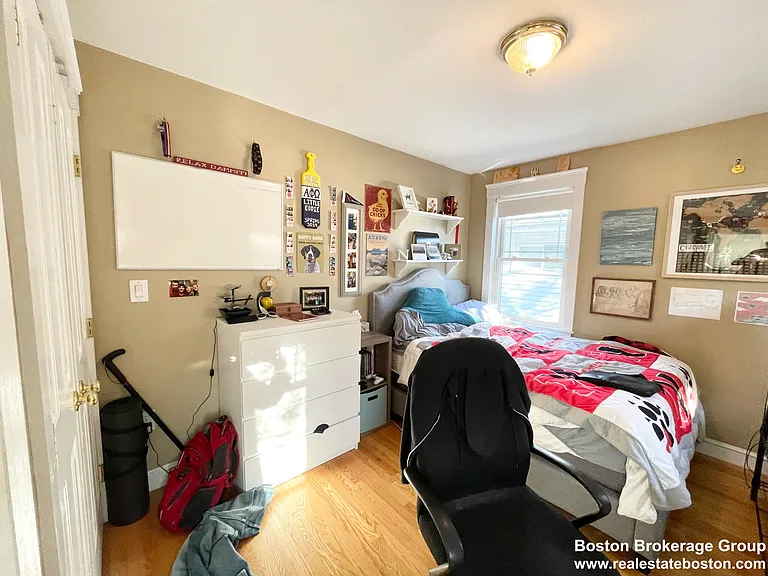 23 Iroquois St — Photo 5