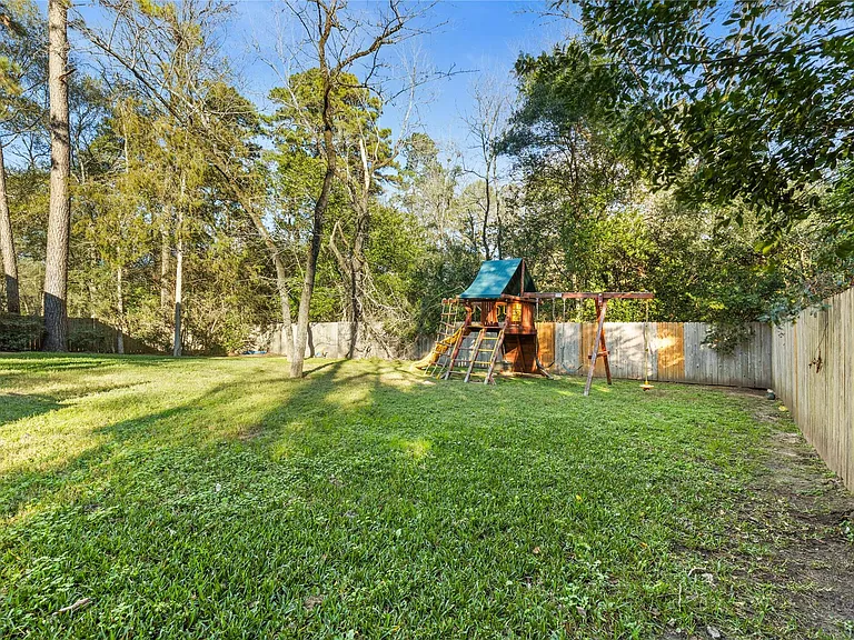 12140 Goliad Ln — Photo 29