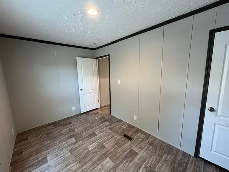 515 Tom Mann Rd — Photo 64