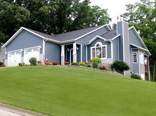 1000 Kamla Ct, Platteville, WI 53818