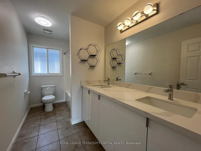 343 Edgehill Dr #UPPER — Photo 10
