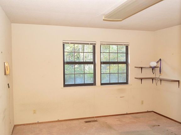 5th image of 62 Las Positas Cir