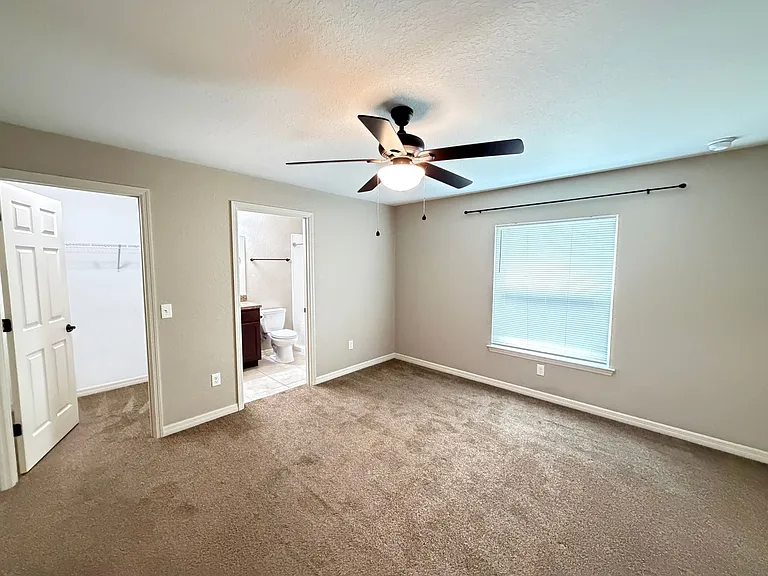 15741 SW 23rd Avenue Rd — Photo 11