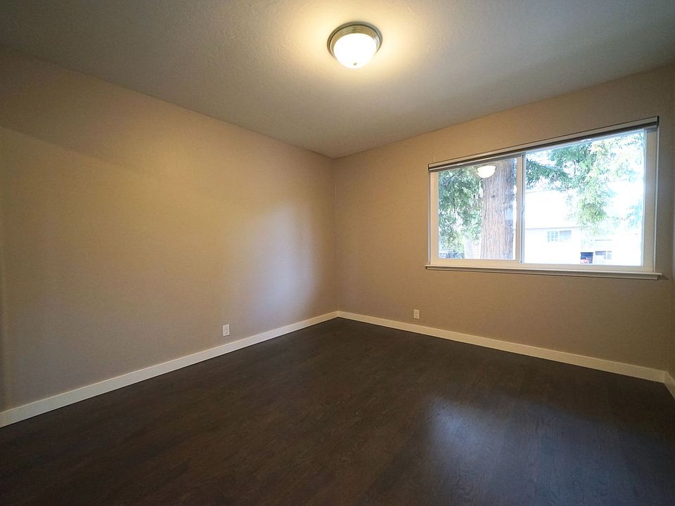1st image of 1536 Oxford St APT 4