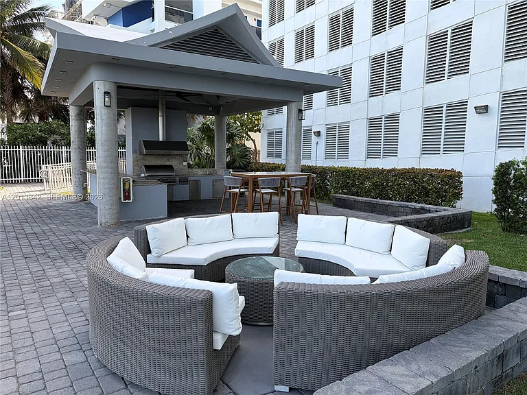 6301 Collins Ave #2203 — Photo 28