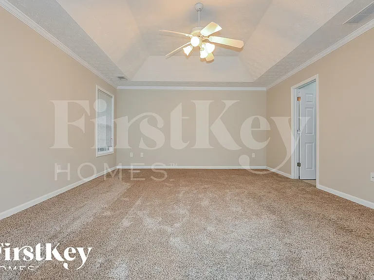 54 Windcrest Dr — Photo 7