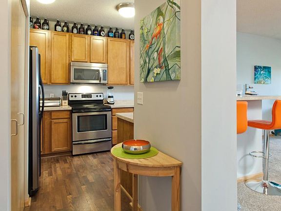 4th image of 150 Burnsville Pkwy E #309