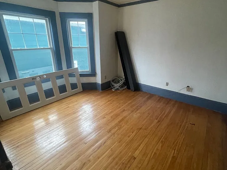 202 Central Ave — Photo 16