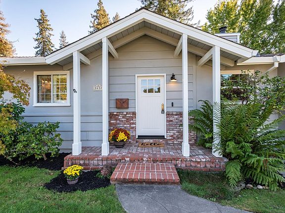 2nd image of 3437 Valley Glen Ln