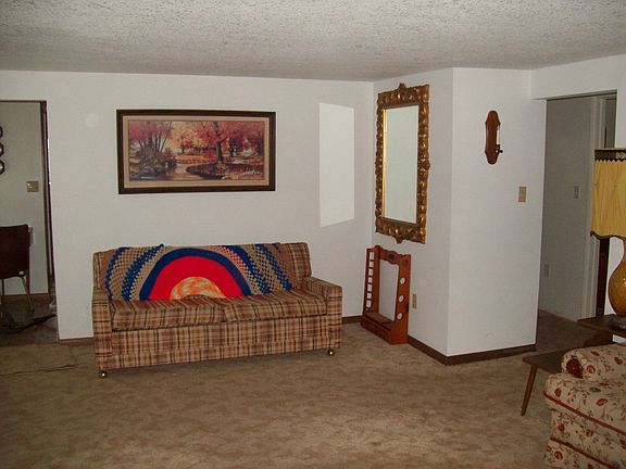 5th image of 3889 E Cedar Lake Dr